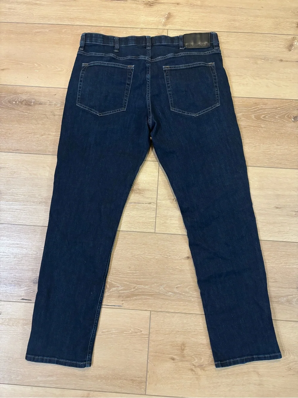 Eddie Bauer Jeans 38 x 32
